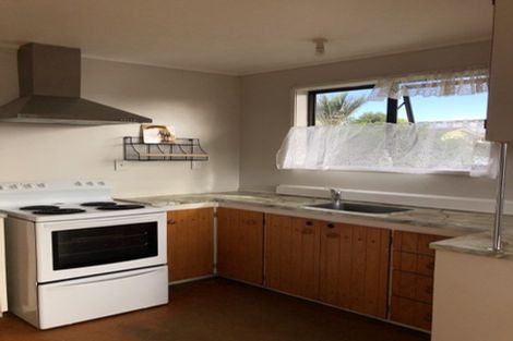 Photo of property in 64 Sunvue Road, Glen Eden, Auckland, 0602