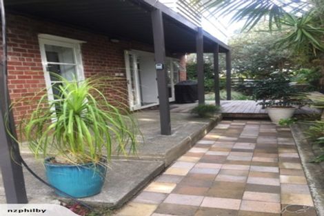 Photo of property in 1/1 Sylvan Park Avenue, Milford, Auckland, 0620
