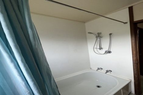 Photo of property in 3/22 Penning Road, Castor Bay, Auckland, 0620