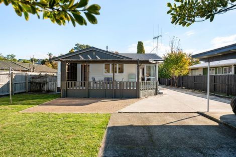 Photo of property in 16 Caernarvon Street, Dinsdale, Hamilton, 3204