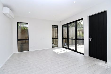 Photo of property in 127a Oreil Avenue, West Harbour, Auckland, 0618