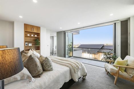 Photo of property in 22a Beach Road, Castor Bay, Auckland, 0620