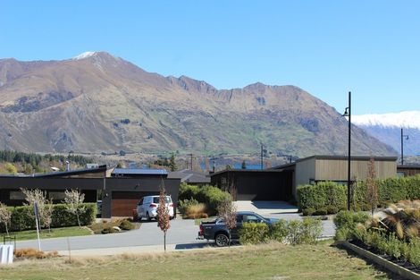 Photo of property in 20 Matipo Street, Wanaka, 9305