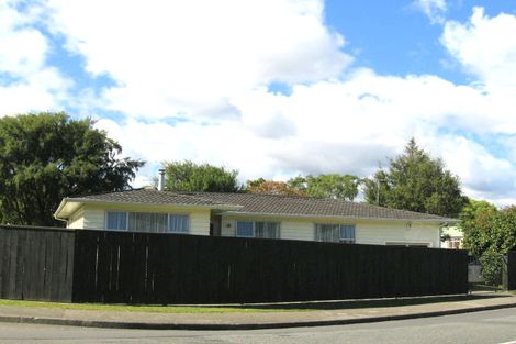 Photo of property in 2 Mitre Grove, Trentham, Upper Hutt, 5018