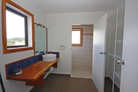 Photo of property in 8 Brenton Place, Whangamata, 3691