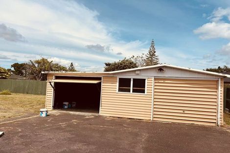 Photo of property in 11 Hunua Road, Papakura, 2110