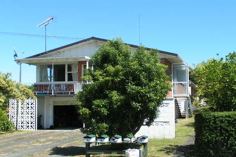 Photo of property in 1/62 Church Street, Northcote Point, Auckland, 0627