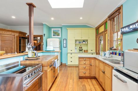 Photo of property in 112a Hine Street, New Plymouth, 4310