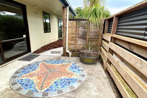 Photo of property in 93a Simpson Road, Papamoa Beach, Papamoa, 3118