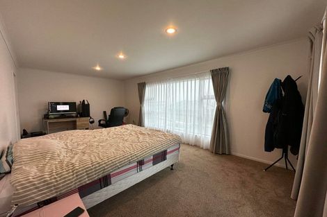 Photo of property in 21 Cresswell Place, Johnsonville, Wellington, 6037