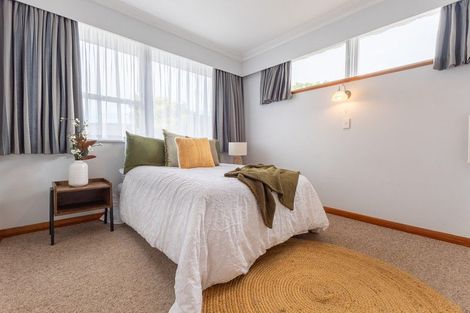 Photo of property in 16 Utauta Street, Waikanae, 5036