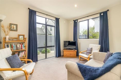 Photo of property in 57 Hawkesbury Avenue, St Albans, Christchurch, 8014
