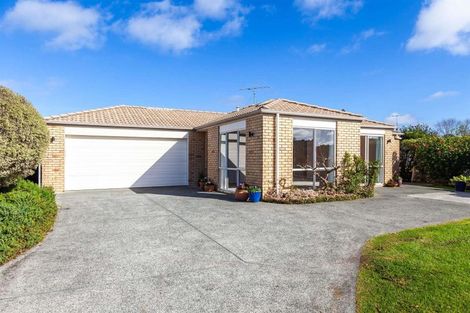 Photo of property in 42 Governor Grey Road, Snells Beach, 0920