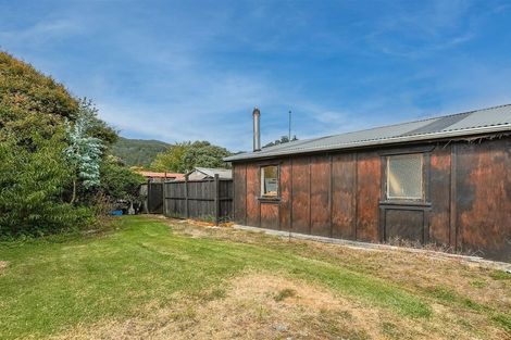Photo of property in 5 River Road, Hector, 7822