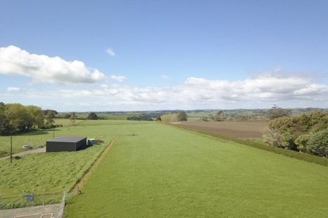 Photo of property in 267 Waitara Road, Brixton, Waitara, 4382