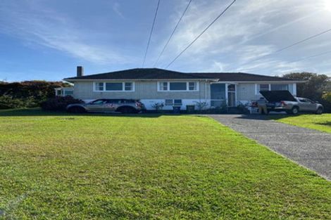Photo of property in 21 Montana Avenue, Murrays Bay, Auckland, 0630