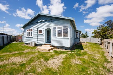 Photo of property in 28 Thames Street, Rongotea, 4476