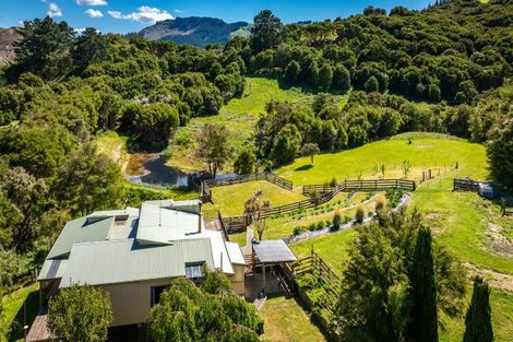 Photo of property in 1079 Ellis Wallace Road, Eskdale, Napier, 4182