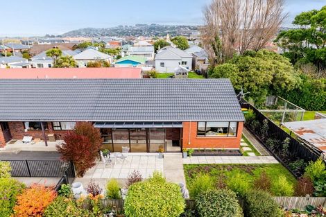 Photo of property in 38 Bay View Road, South Dunedin, Dunedin, 9012