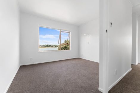 Photo of property in 63a/3 Norwood Road, Bayswater, Auckland, 0622