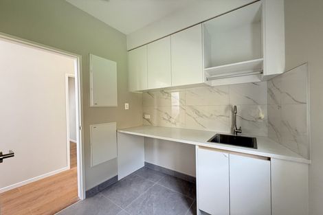 Photo of property in 25c Withers Road, Glen Eden, Auckland, 0602