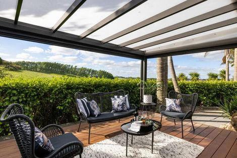 Photo of property in 2 Stonebridge Road, Temple View, Hamilton, 3289