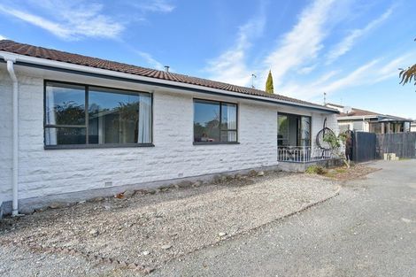 Photo of property in 1/40b Chipping Lane, Redwood, Christchurch, 8051