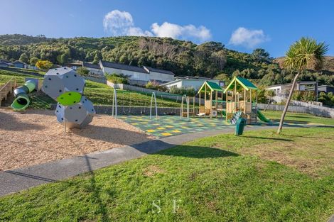 Photo of property in 12 Matuhi Street, Waikanae, 5036