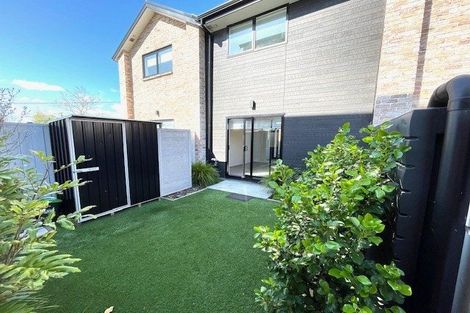 Photo of property in 2/57 Taikata Road, Te Atatu Peninsula, Auckland, 0610
