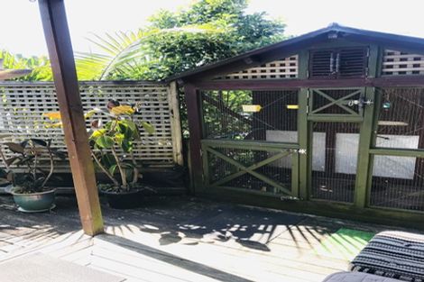 Photo of property in 86 Waimumu Road, Massey, Auckland, 0614