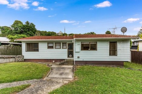 Photo of property in 94 Omapere Street, Whitby, Porirua, 5024