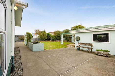 Photo of property in 7 Murray Avenue, Hawera, 4610