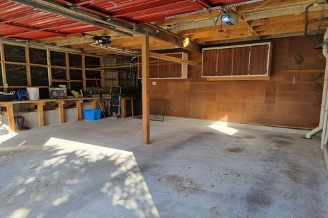 Photo of property in 27 Viewmont Drive, Harbour View, Lower Hutt, 5010