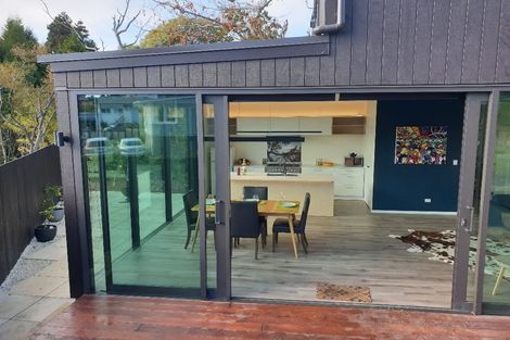 Photo of property in 20 De Val Drive, Titirangi, Auckland, 0604