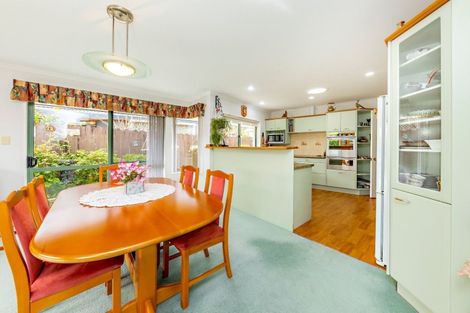 Photo of property in 227 Hill Road, The Gardens, Auckland, 2105