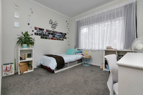 Photo of property in 5 Touhou Road, Hobsonville, Auckland, 0618