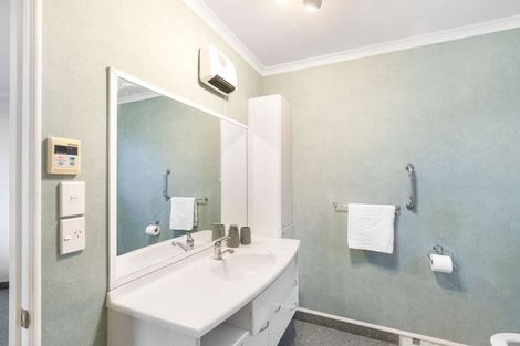 Photo of property in 7 Robertson Street, Gore, 9710