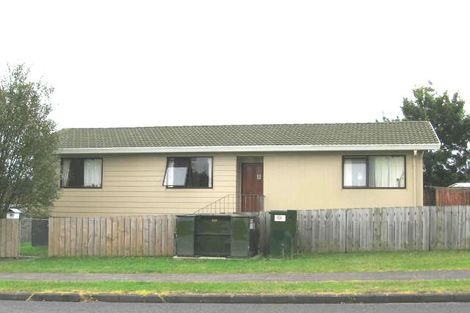 Photo of property in 2/80 Luanda Drive, Ranui, Auckland, 0612