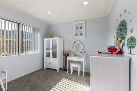 Photo of property in 42 Milson Drive, Papakura, 2110