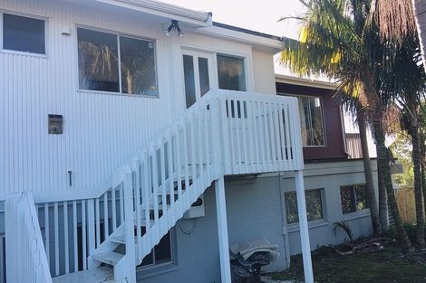 Photo of property in 31 Valley View Road, Glenfield, Auckland, 0629