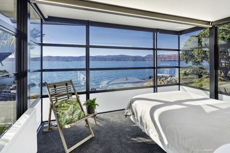 Photo of property in 377a Karaka Bay Road, Karaka Bays, Wellington, 6022