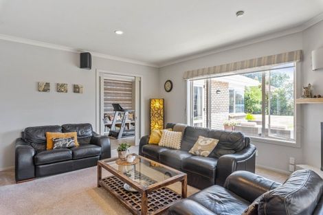 Photo of property in 12 Regent Drive, Paraparaumu Beach, Paraparaumu, 5032