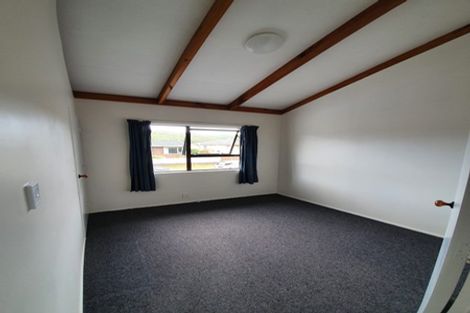 Photo of property in 22 Fiona Grove, Karori, Wellington, 6012
