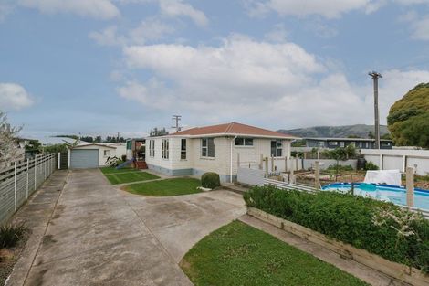 Photo of property in 13 Bovis Street, Shannon, 4821