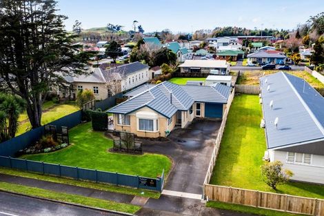 Photo of property in 25 Rimu Street, Inglewood, 4330