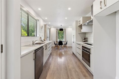 Photo of property in 58 Palatine Terrace, Saint Martins, Christchurch, 8022