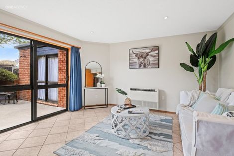 Photo of property in 8 Kedleston Drive, Avonhead, Christchurch, 8042