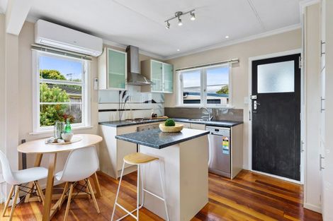 Photo of property in 16 Lemon Street, Otaki, 5512