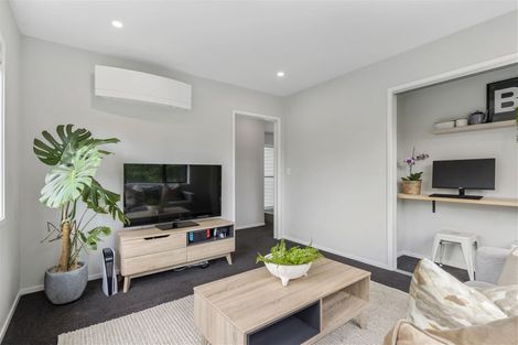 Photo of property in 63a Hellyers Street, Birkdale, Auckland, 0626