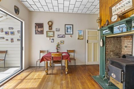 Photo of property in 113 Cliffs Road, Saint Clair, Dunedin, 9012